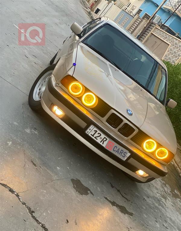 بی ئێم دەبڵیو سیریەس 5 1991  بۆ فرۆشتن لە عێراق - موسڵ